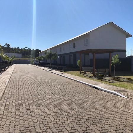 Casa Inteira 3 Quartos 托雷斯 外观 照片